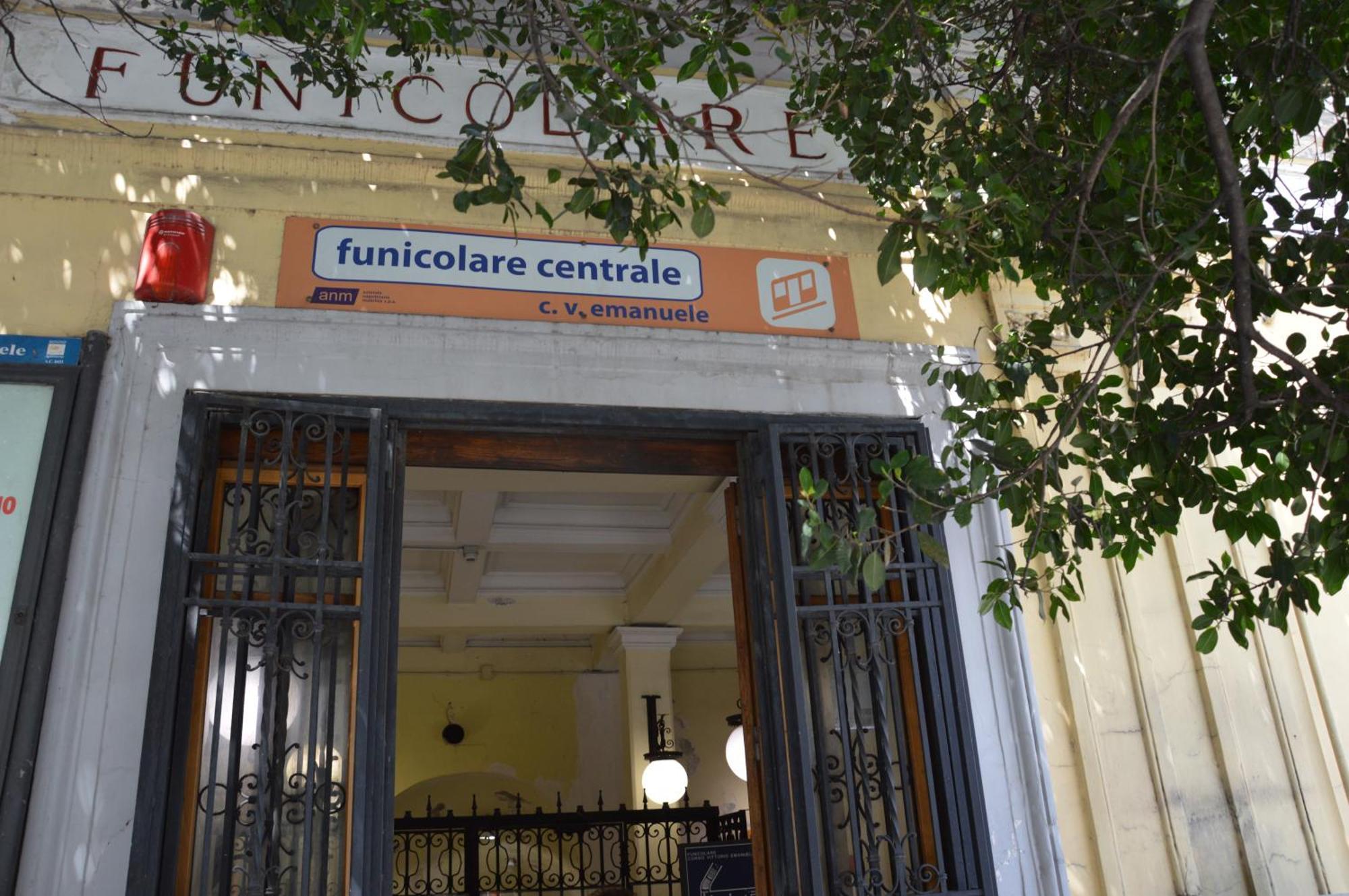 شقة Casa Flora Al Corso نابولي المظهر الخارجي الصورة