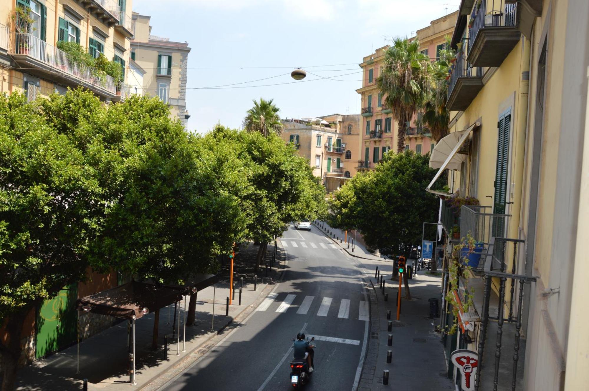 شقة Casa Flora Al Corso نابولي المظهر الخارجي الصورة